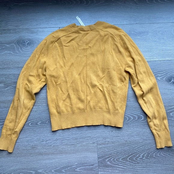 The Group by Babaton Luxe Cashmere Crew Sweater - Picture 2 of 5